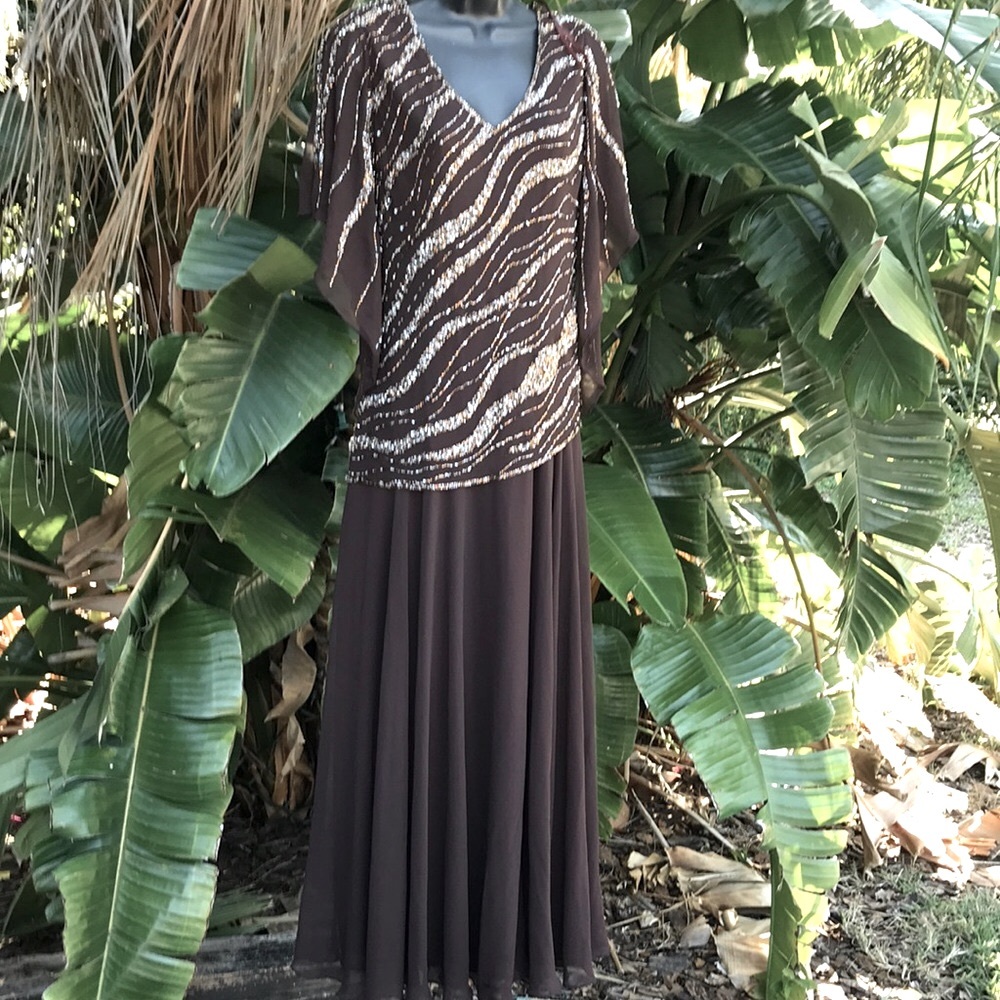 - Jkara Formal beaded dress